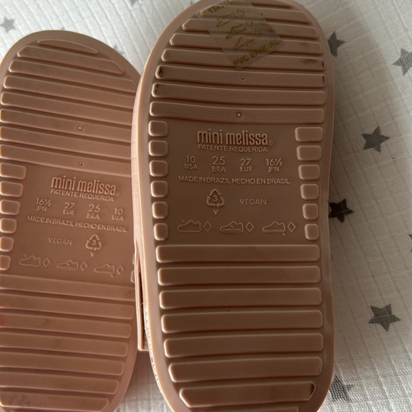 Mini Melissa+Tarsila Do Amaral Slides - Picture 8 of 12